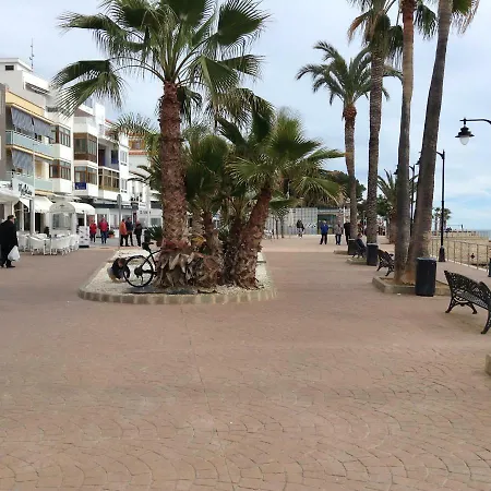 Tres Carabelas Playa Fuentes Apartamento *